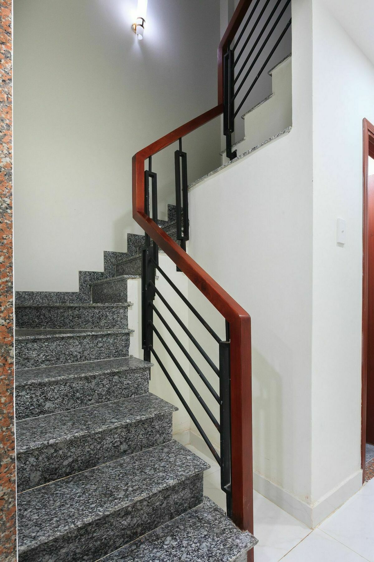 Home Peace Home - District 1 Cidade de Ho Chi Minh Exterior foto